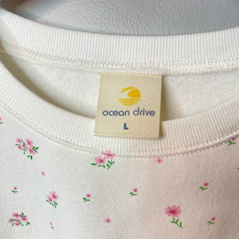 NWT Ocean Drive Floral Fleece Crewneck - Picture 3 of 3